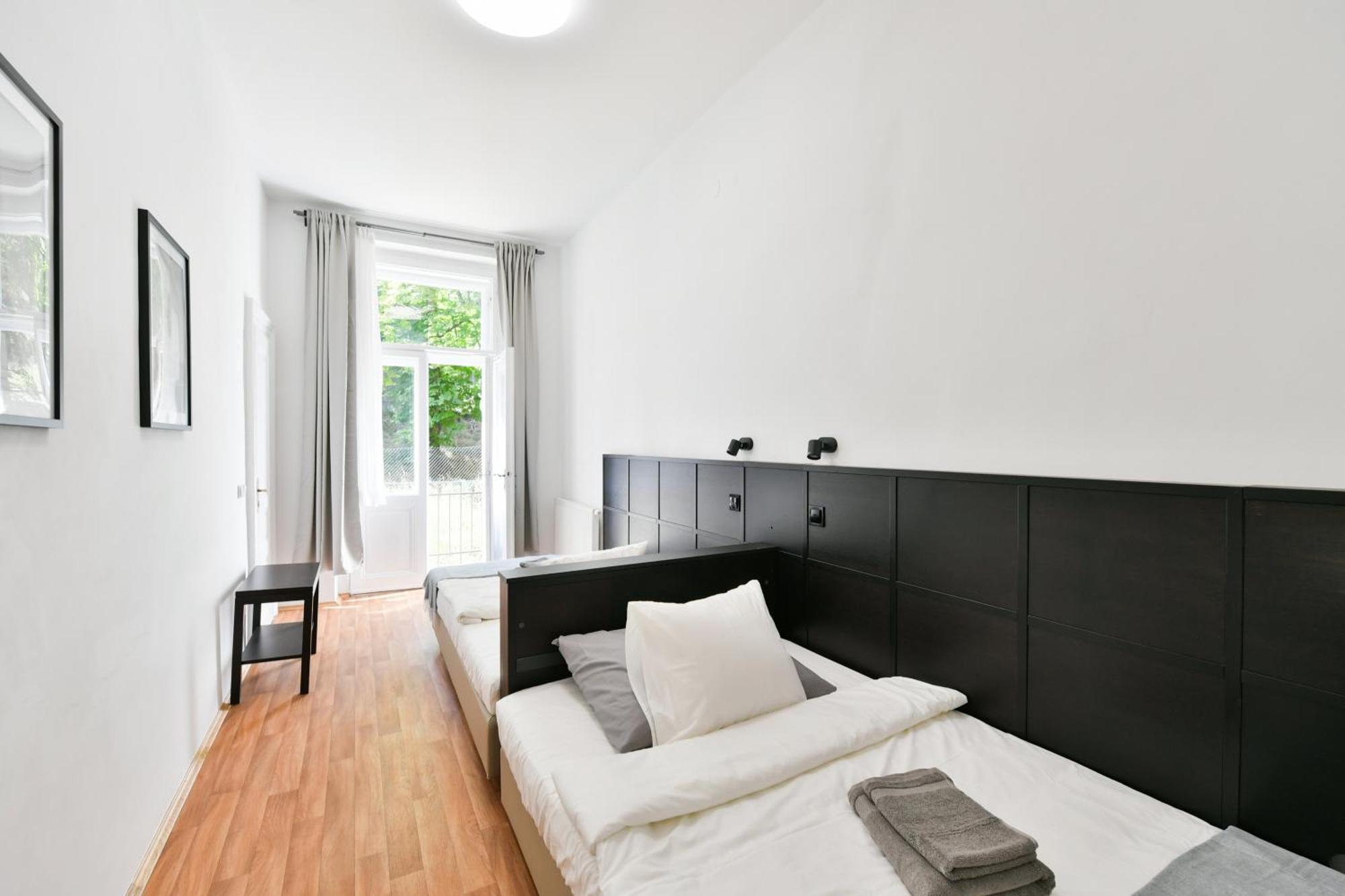 Wsp Petrin Garden Apartments Прага Екстериор снимка